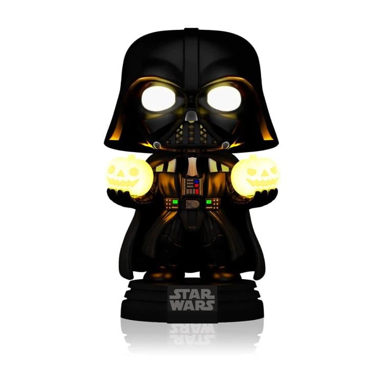 Pop! Super: Star Wars - Light-Up Darth Vader Holding Jack-o-Lanterns Gallery Image 3