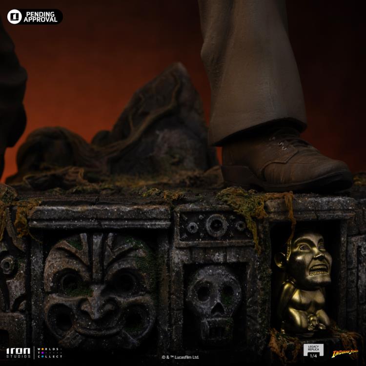 Raiders of the Lost Ark Legacy Replica 1/4 Scale Limited Edition Statue Gallery Image 9