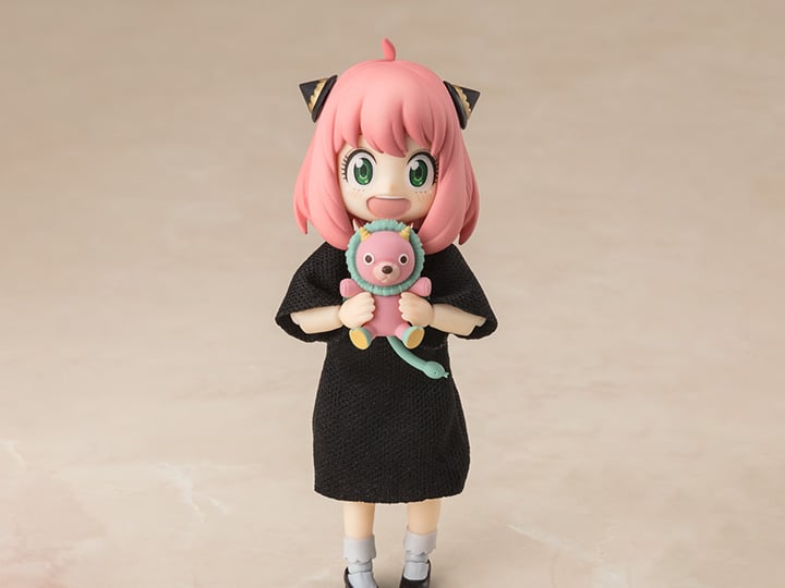 Spy x Family S.H.Figuarts Anya Forger (Casual Attire Ver.) Action Figure Gallery Image 1