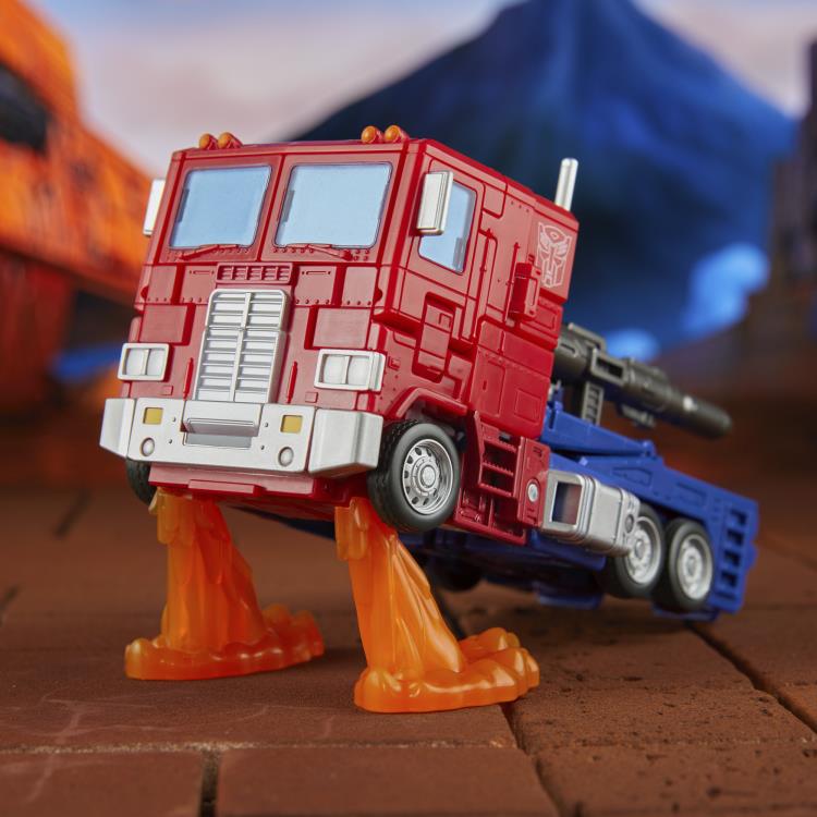 The Transformers: The Movie Studio Series 86-31 Commander Class Optimus Prime Action Figure Gallery Image 14