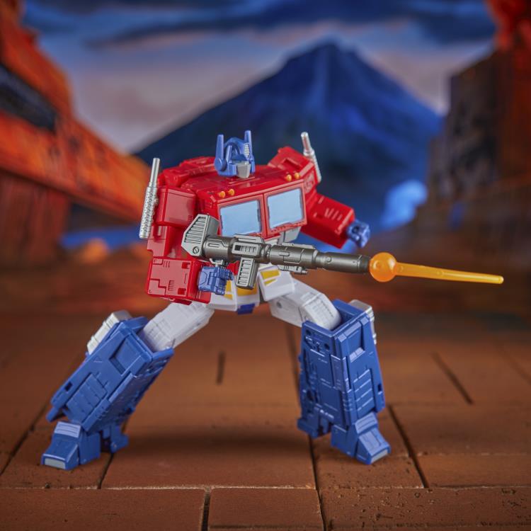 The Transformers: The Movie Studio Series 86-31 Commander Class Optimus Prime Action Figure Gallery Image 8