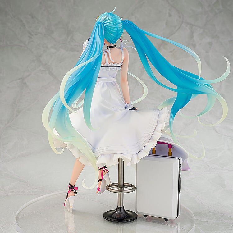 Vocaloid Hatsune Miku GT Project Racing Miku (2021 Vacation Style