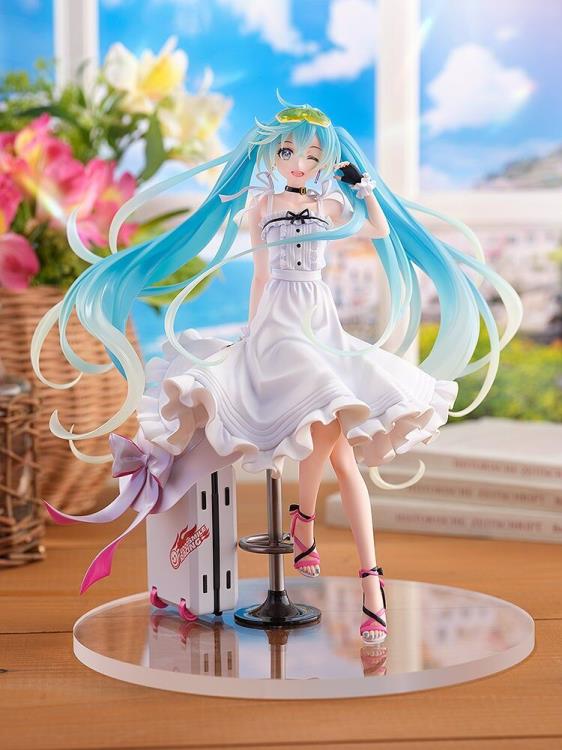 Vocaloid Hatsune Miku GT Project Racing Miku (2021 Vacation Style