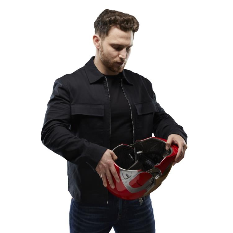 Avengers: Endgame Marvel Legends Iron Man Mark LXXXV 1:1 Scale Wearable Electronic Helmet Gallery Image 12