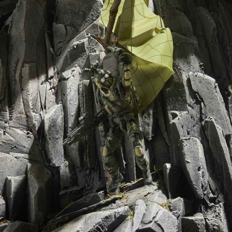 G.I. Joe 60th Anniversary Classified Series Action Pilot Halo Jumper Action Figure Gallery Image 8
