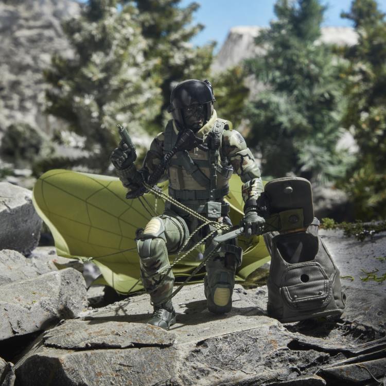 G.I. Joe 60th Anniversary Classified Series Action Pilot Halo Jumper Action Figure Gallery Image 7