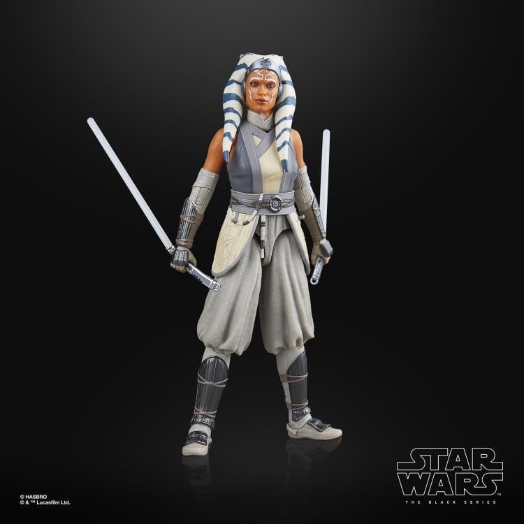 Star Wars: The Black Series 6" Ahsoka Tano (Peridea) Action Figure Gallery Image 3