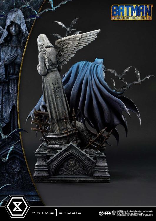 DC Rebirth Ultimate Premium Masterline Batman (Blue Ver.) Deluxe 1/4 Scale Limited Edition Statue (With Bonus) Gallery Image 18