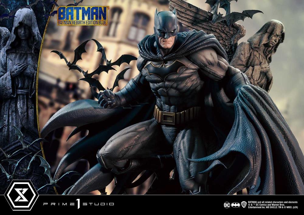 DC Rebirth Ultimate Premium Masterline Batman (Blue Ver.) Deluxe 1/4 Scale Limited Edition Statue (With Bonus) Gallery Image 92