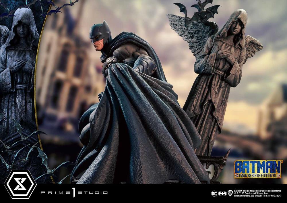 DC Rebirth Ultimate Premium Masterline Batman (Blue Ver.) Deluxe 1/4 Scale Limited Edition Statue (With Bonus) Gallery Image 90