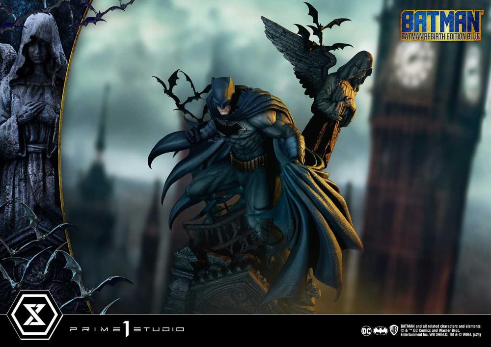 DC Rebirth Ultimate Premium Masterline Batman (Blue Ver.) Deluxe 1/4 Scale Limited Edition Statue (With Bonus) Gallery Image 70
