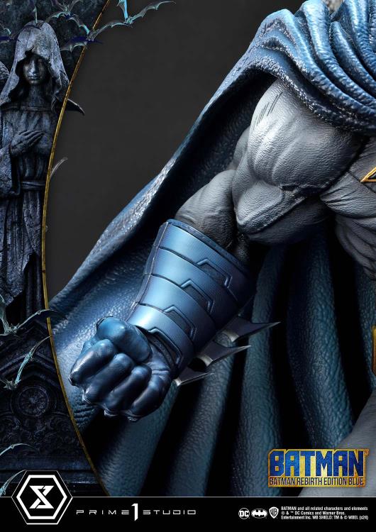 DC Rebirth Ultimate Premium Masterline Batman (Blue Ver.) Deluxe 1/4 Scale Limited Edition Statue (With Bonus) Gallery Image 42