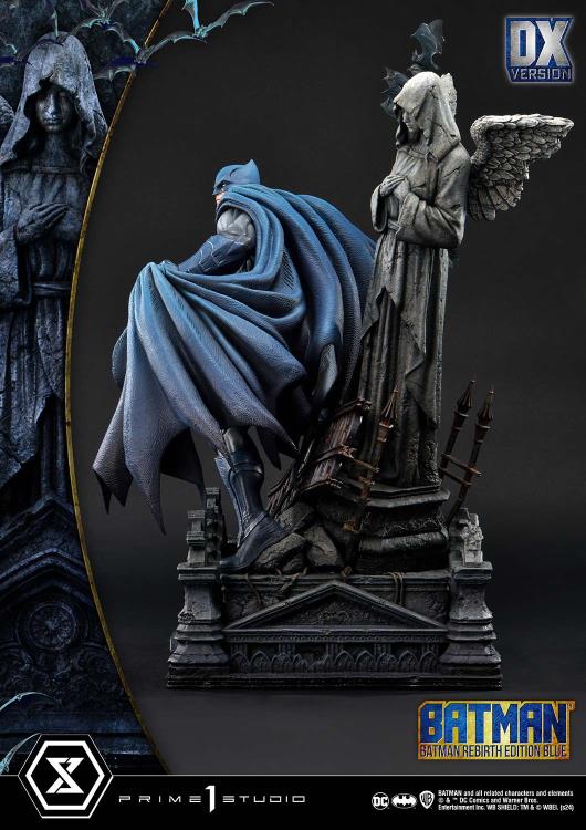 DC Rebirth Ultimate Premium Masterline Batman (Blue Ver.) Deluxe 1/4 Scale Limited Edition Statue (With Bonus) Gallery Image 12