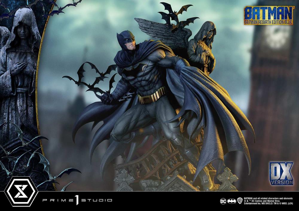 DC Rebirth Ultimate Premium Masterline Batman (Blue Ver.) Deluxe 1/4 Scale Limited Edition Statue (With Bonus) Gallery Image 59