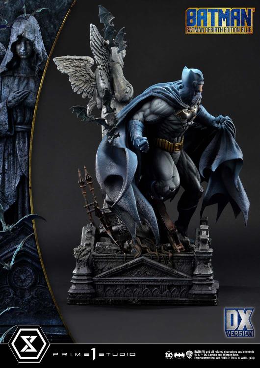 DC Rebirth Ultimate Premium Masterline Batman (Blue Ver.) Deluxe 1/4 Scale Limited Edition Statue (With Bonus) Gallery Image 13