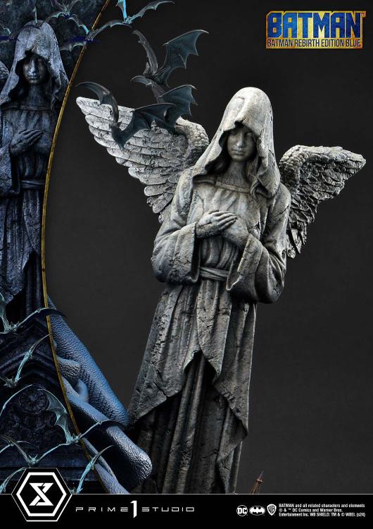 DC Rebirth Ultimate Premium Masterline Batman (Blue Ver.) Deluxe 1/4 Scale Limited Edition Statue (With Bonus) Gallery Image 44
