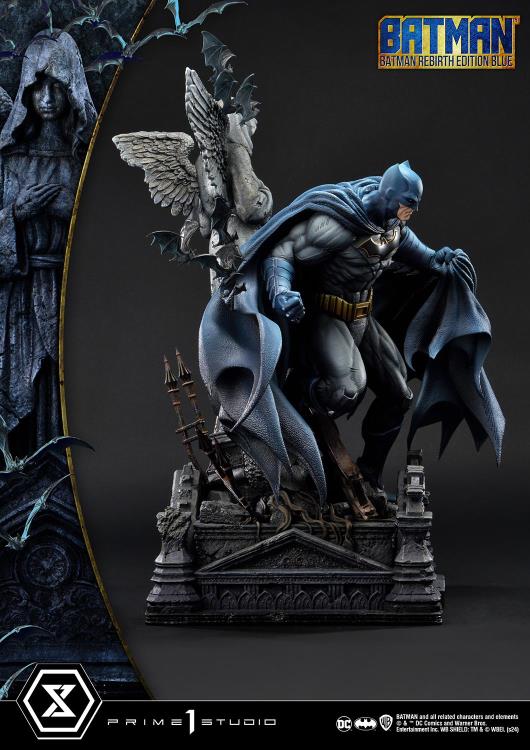 DC Rebirth Ultimate Premium Masterline Batman (Blue Ver.) Deluxe 1/4 Scale Limited Edition Statue (With Bonus) Gallery Image 21