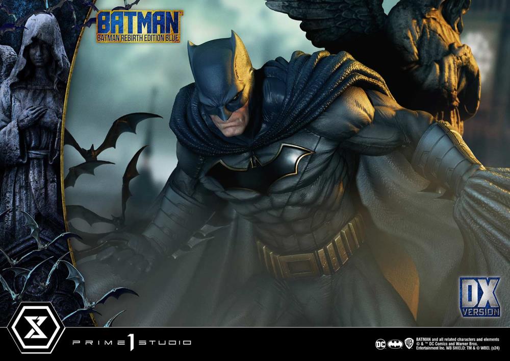 DC Rebirth Ultimate Premium Masterline Batman (Blue Ver.) Deluxe 1/4 Scale Limited Edition Statue (With Bonus) Gallery Image 57