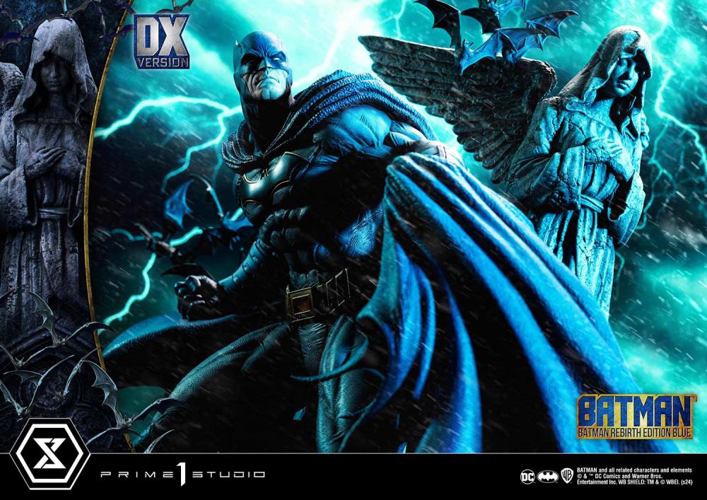 DC Rebirth Ultimate Premium Masterline Batman (Blue Ver.) Deluxe 1/4 Scale Limited Edition Statue (With Bonus) Gallery Image 93