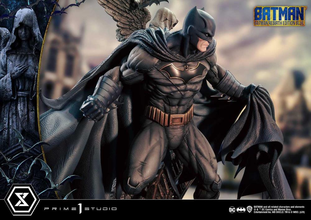 DC Rebirth Ultimate Premium Masterline Batman (Blue Ver.) Deluxe 1/4 Scale Limited Edition Statue (With Bonus) Gallery Image 91