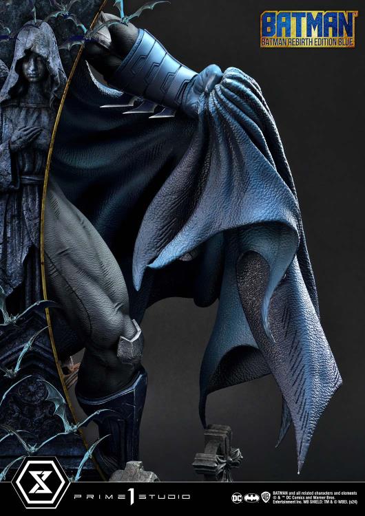 DC Rebirth Ultimate Premium Masterline Batman (Blue Ver.) Deluxe 1/4 Scale Limited Edition Statue (With Bonus) Gallery Image 43