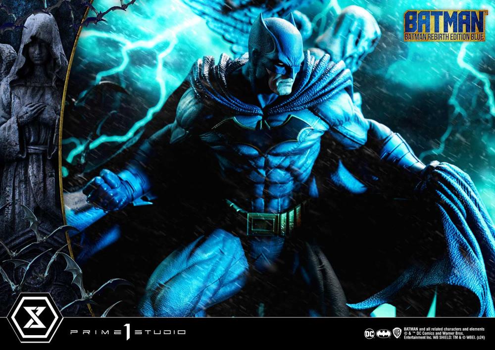 DC Rebirth Ultimate Premium Masterline Batman (Blue Ver.) Deluxe 1/4 Scale Limited Edition Statue (With Bonus) Gallery Image 102