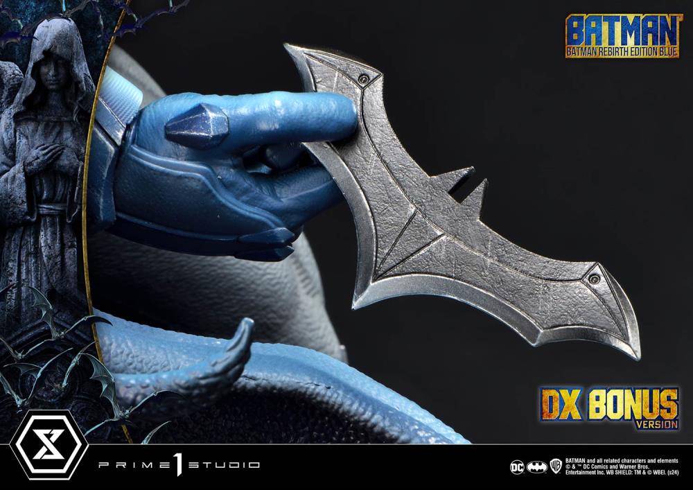 DC Rebirth Ultimate Premium Masterline Batman (Blue Ver.) Deluxe 1/4 Scale Limited Edition Statue (With Bonus) Gallery Image 4