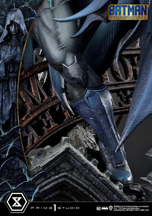 DC Rebirth Ultimate Premium Masterline Batman (Blue Ver.) Deluxe 1/4 Scale Limited Edition Statue (With Bonus) Gallery Image 41