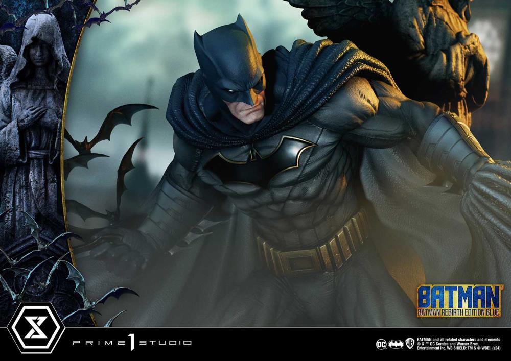 DC Rebirth Ultimate Premium Masterline Batman (Blue Ver.) Deluxe 1/4 Scale Limited Edition Statue (With Bonus) Gallery Image 68