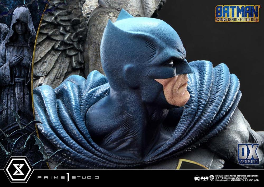 DC Rebirth Ultimate Premium Masterline Batman (Blue Ver.) Deluxe 1/4 Scale Limited Edition Statue (With Bonus) Gallery Image 28