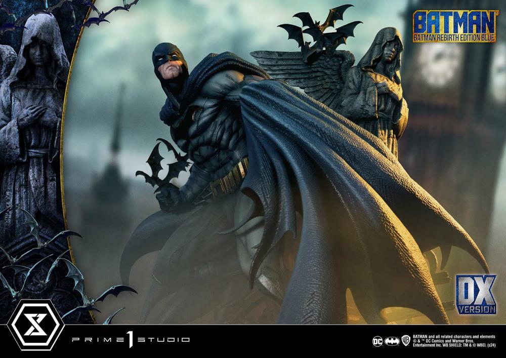 DC Rebirth Ultimate Premium Masterline Batman (Blue Ver.) Deluxe 1/4 Scale Limited Edition Statue (With Bonus) Gallery Image 61