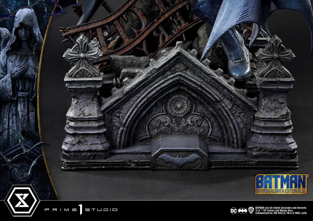 DC Rebirth Ultimate Premium Masterline Batman (Blue Ver.) Deluxe 1/4 Scale Limited Edition Statue (With Bonus) Gallery Image 47