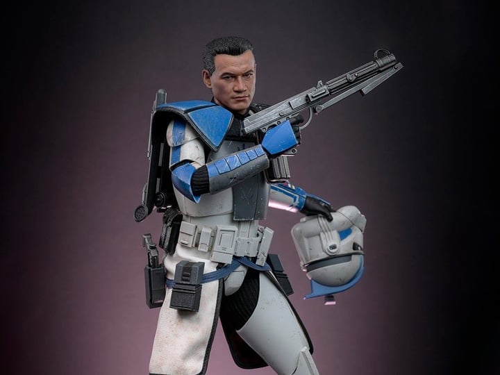 Star Wars: The Clone Wars TMS133 Arc Trooper Echo 1/6th Scale Collectible Figure Gallery Image 1