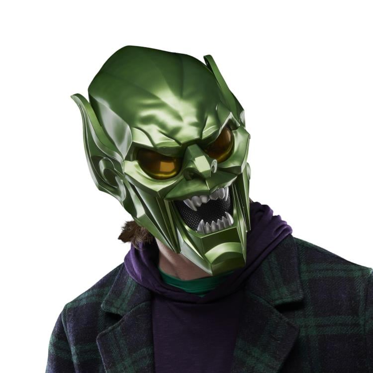 Spider-Man: No Way Home Marvel Legends Green Goblin 1:1 Scale Wearable Helmet Gallery Image 18