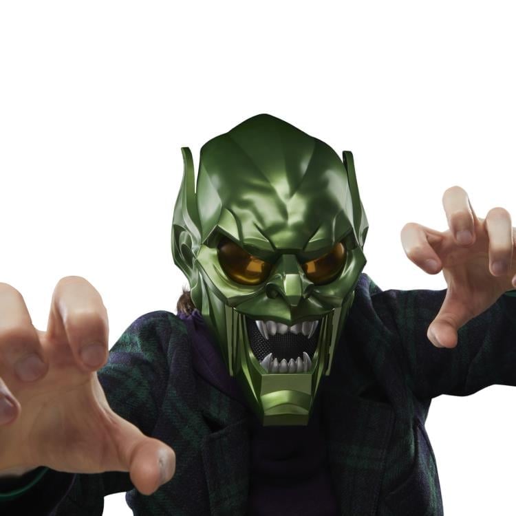 Spider-Man: No Way Home Marvel Legends Green Goblin 1:1 Scale Wearable Helmet Gallery Image 20