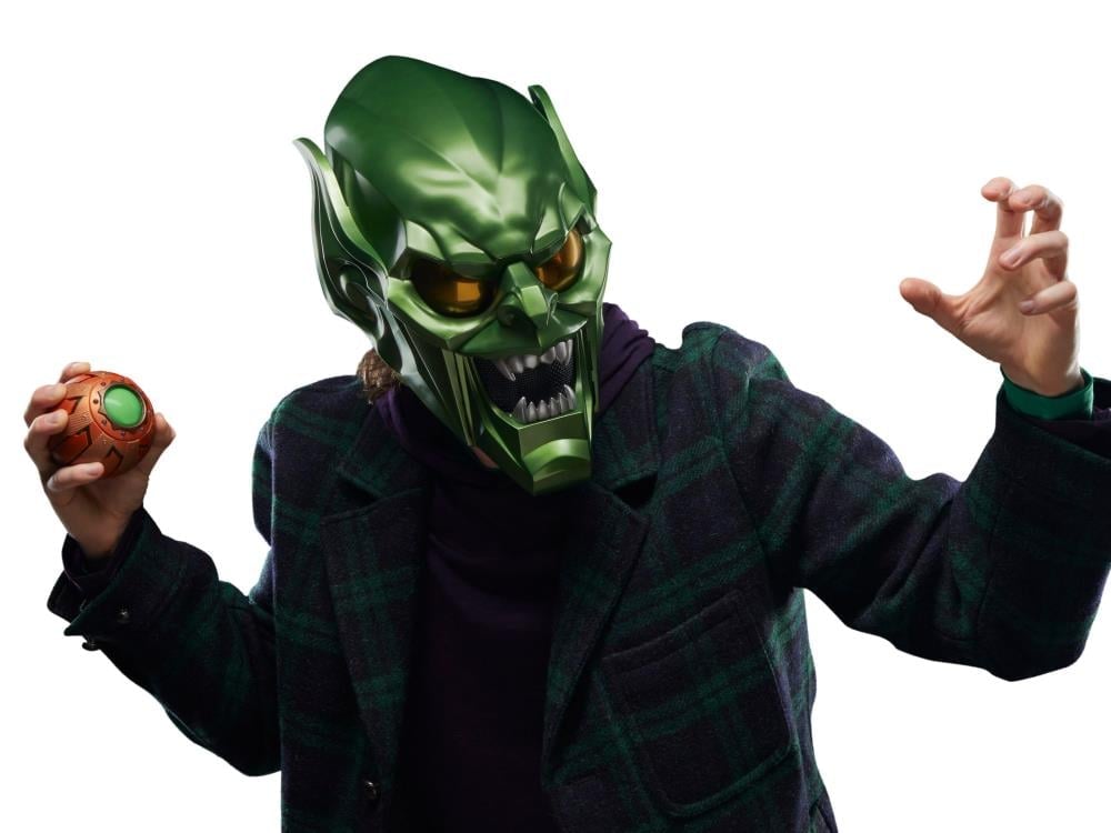 Spider-Man: No Way Home Marvel Legends Green Goblin 1:1 Scale Wearable Helmet Gallery Image 22