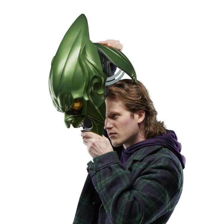 Spider-Man: No Way Home Marvel Legends Green Goblin 1:1 Scale Wearable Helmet Gallery Image 16