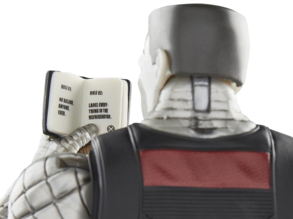Deadpool (2016) Marvel Legends Colossus Deluxe Action Figure Gallery Image 8