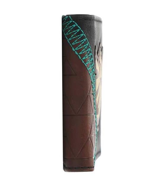 The Legend of Zelda Hyrule Crest Bi-Fold Wallet Gallery Image 3