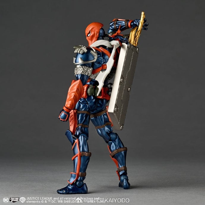 DC Comics Amazing Yamaguchi Revoltech NR059 Deathstroke (Ver. 1.5