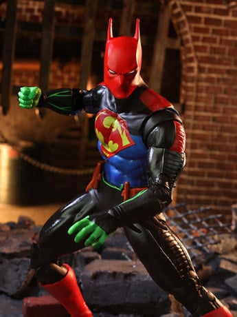 Batman/Superman: World's Finest DC Multiverse Batman/Superman Fusion Action Figure Gallery Image 2