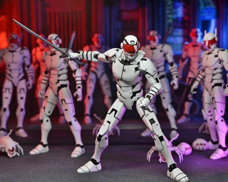 Teenage Mutant Ninja Turtles: The Last Ronin Ultimate Elite Synja Patrol Bot Action Figure Gallery Image 5