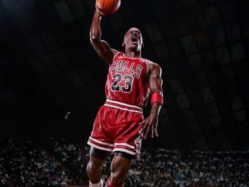 NBA Legends Premier Series Michael Jordan (Collector's Edition) 1