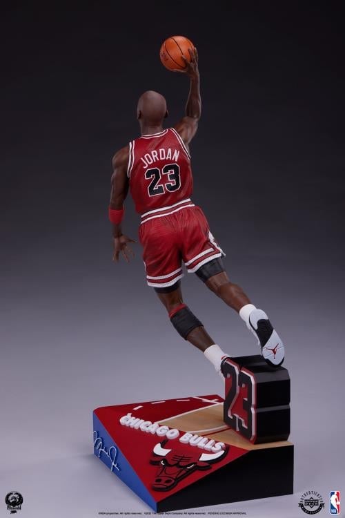 NBA Legends Premier Series Michael Jordan (Collector's Edition) 1