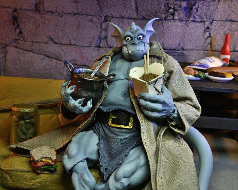 Disney's Gargoyles Ultimate Detective Broadway "Silver Falcon" (With Closed Wings) Action Figure Gallery Image 11