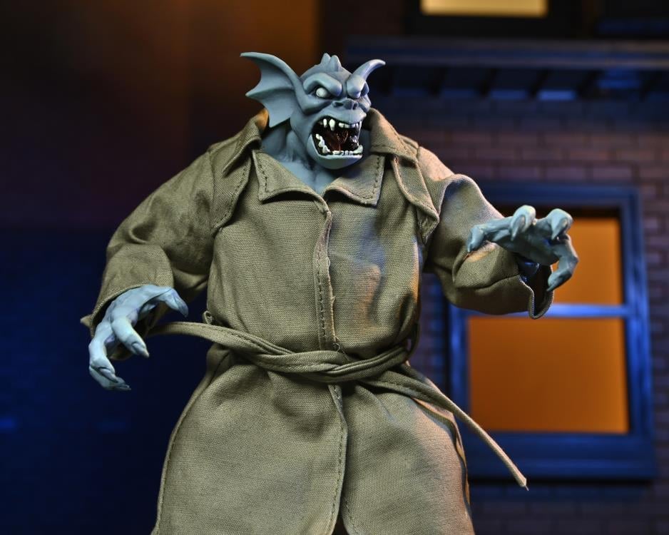 Disney's Gargoyles Ultimate Detective Broadway "Silver Falcon" (With Closed Wings) Action Figure Gallery Image 12