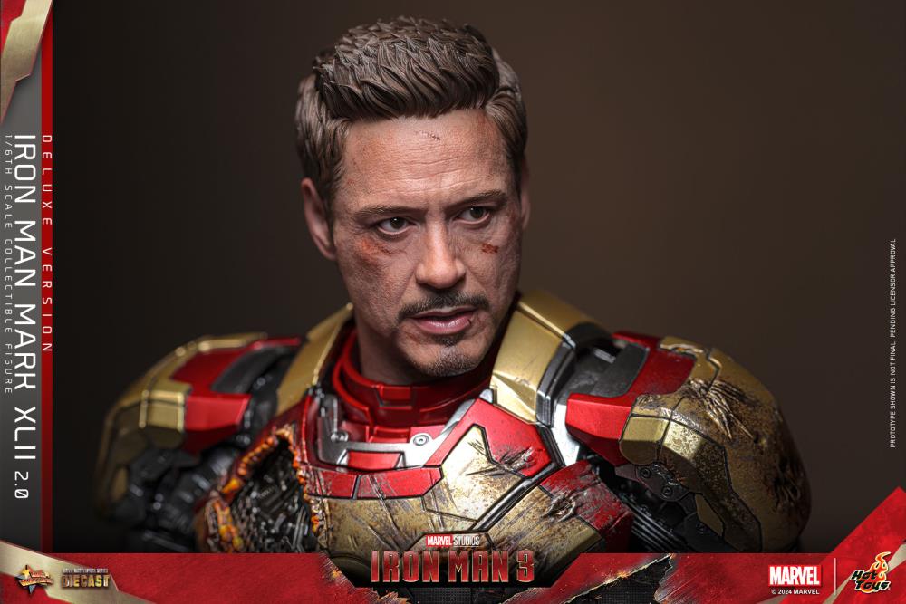 Iron Man 3 MMS758D65B Iron Man Mark XLII (2.0) Deluxe 1/6th Scale Collectible Figure Gallery Image 30