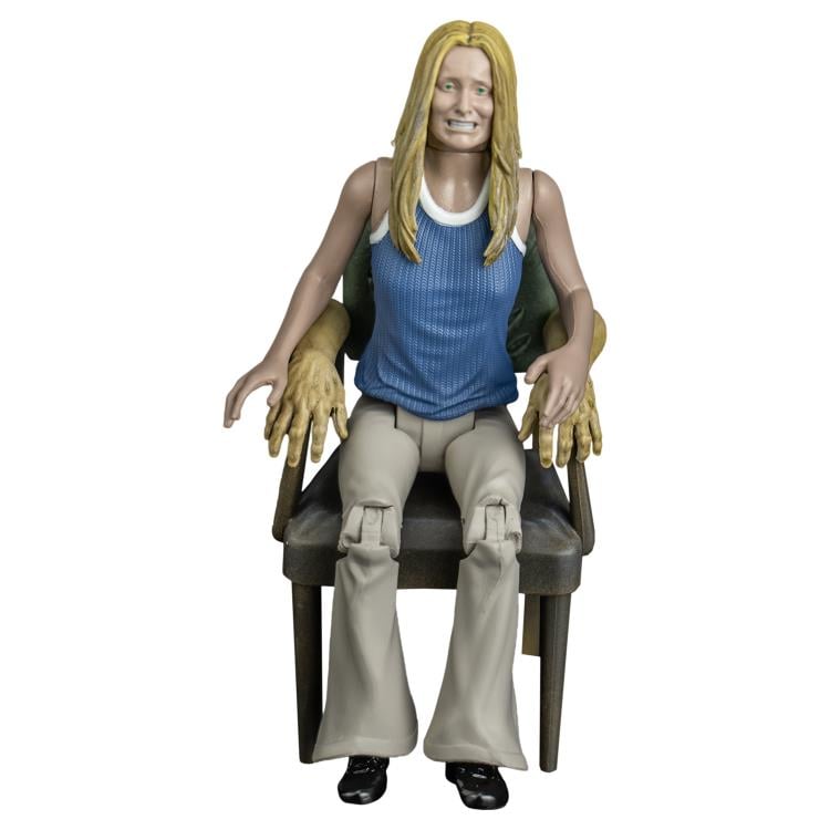 The Texas Chainsaw Massacre (1974) 5" Dinner Scene Playset With Grandpa and Sally Action Figures Gallery Image 3