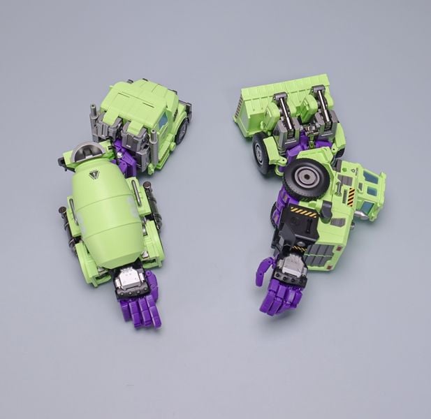 Giant Legion GLA-01 + GLA-02 Figure Set Gallery Image 26