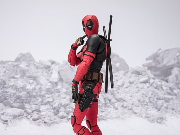Deadpool & Wolverine S.H.Figuarts Deadpool Action Figure Gallery Image 1